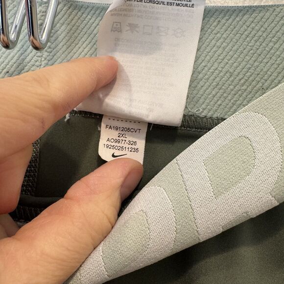 Nike Pro Dri-Fit Shorts Stretch 3" inseam Gym Women XXL Sage Green AO9977-326 - Picture 5 of 8